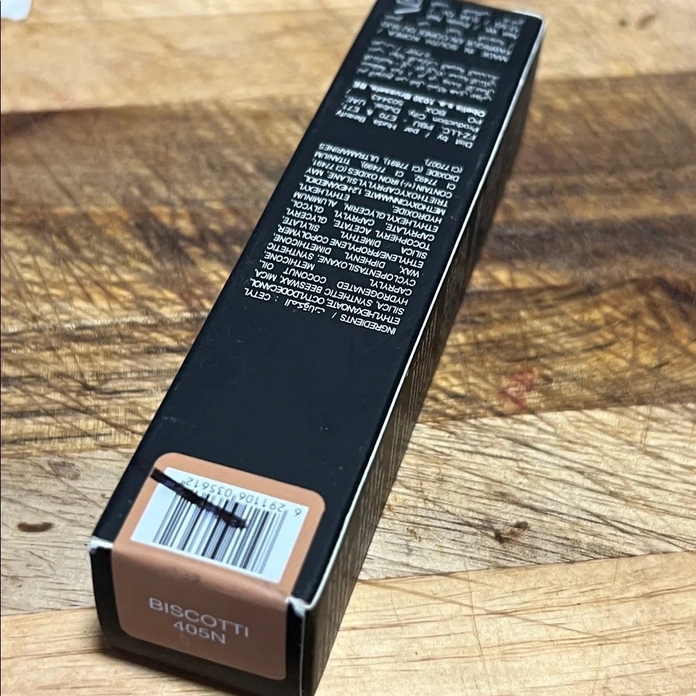⚡️💕HUDA BEAUTY Foundation Stick Biscotti